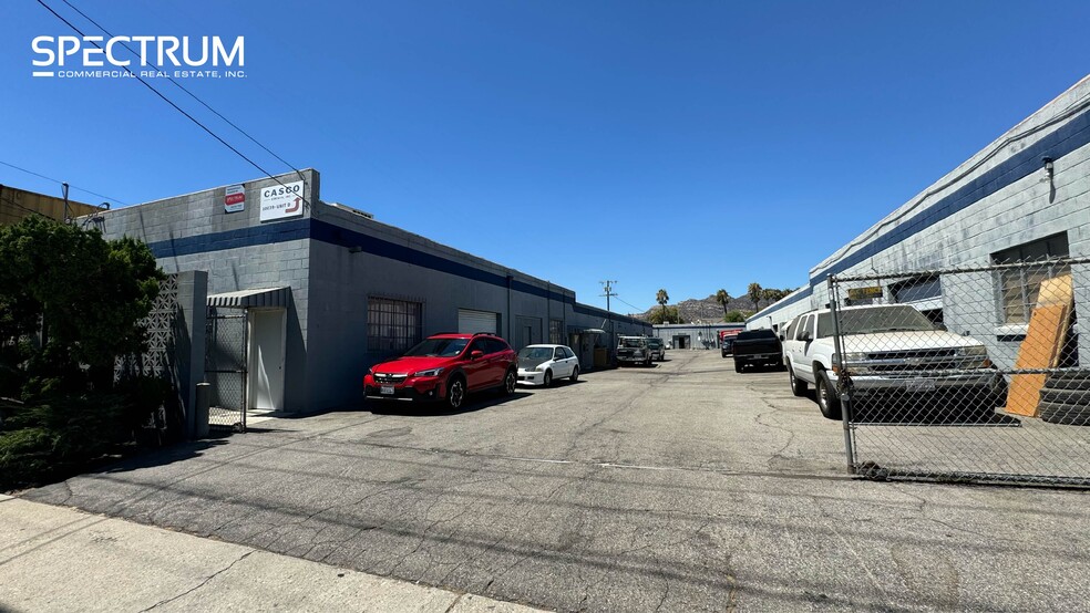 Primary Photo Of 10035-10039 Canoga Ave, Chatsworth Warehouse For Lease