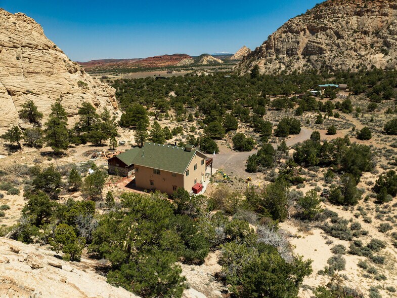 More Photos Of 897 E Cocks Comb Dr, Teasdale Land For Sale