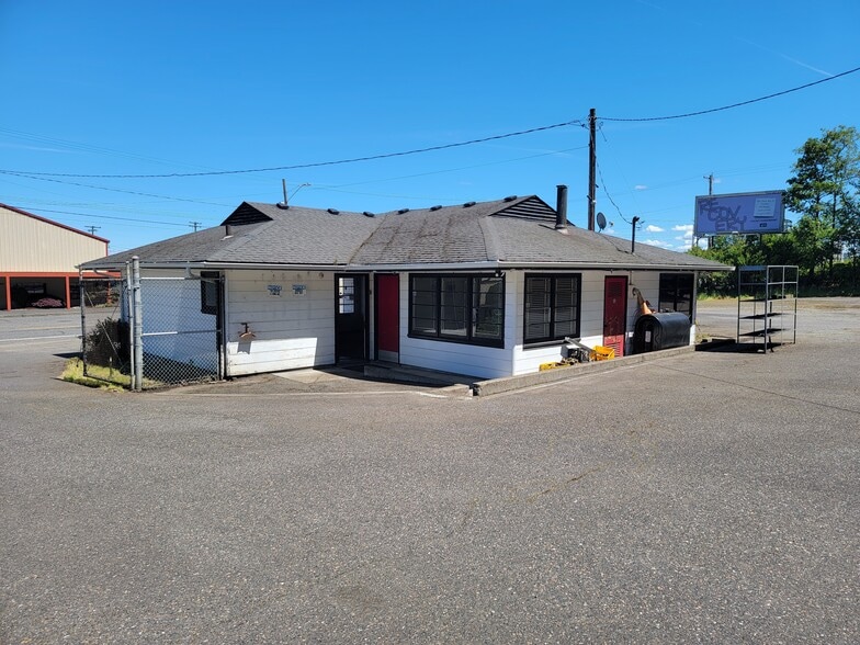 More Photos Of 3333 NW Saint Helens Rd, Portland Auto Repair For Sale