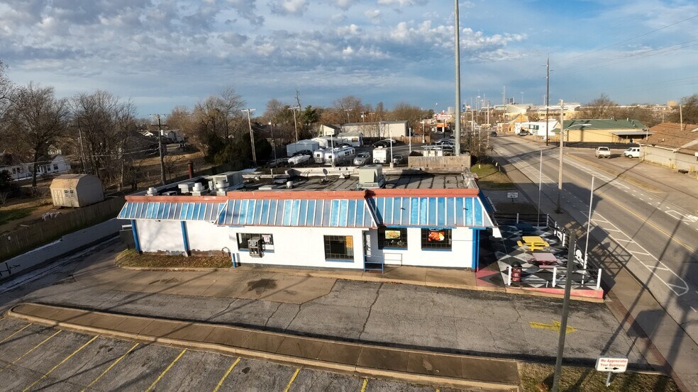 More Photos Of 3616 E 11th St, Tulsa Fast Food For Sale