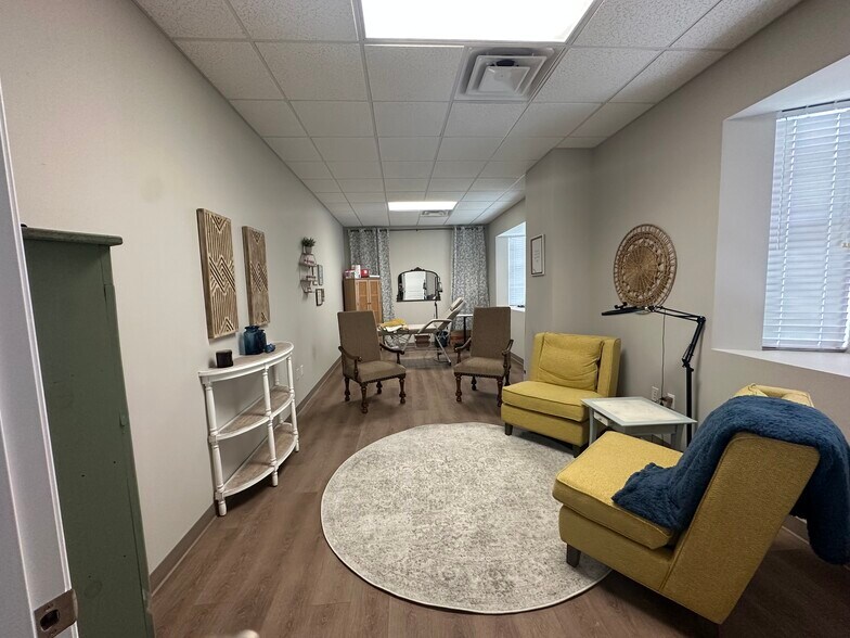 More Photos Of 3119 Crawfordville Hwy, Crawfordville Office For Lease