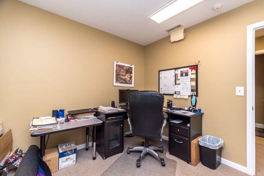More Photos Of 2370 York Rd, Jamison Office For Sale