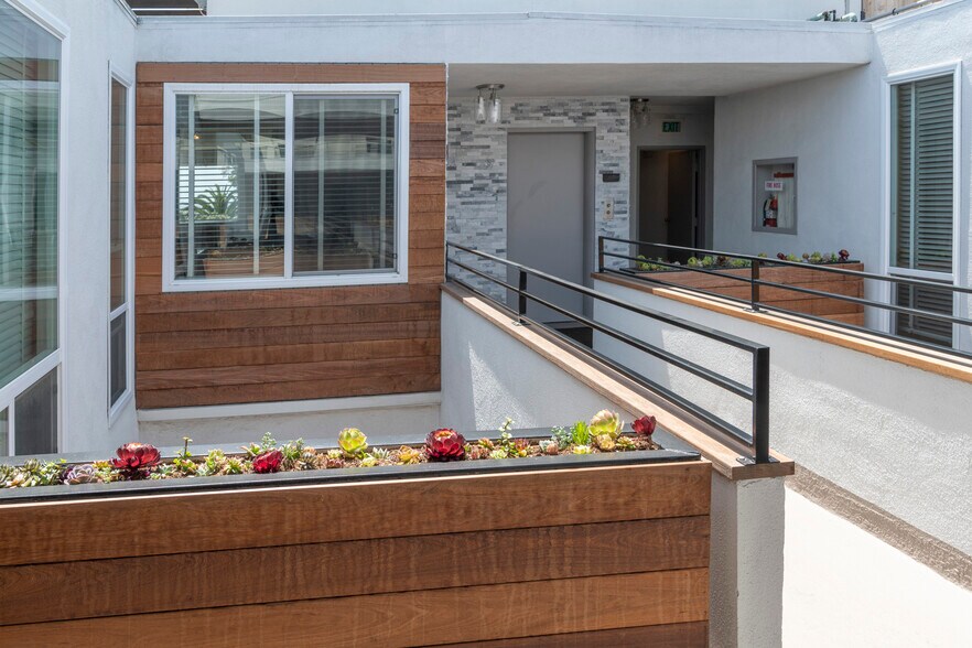 More Photos Of 901 Ocean Ave, Santa Monica Apartments For Sale