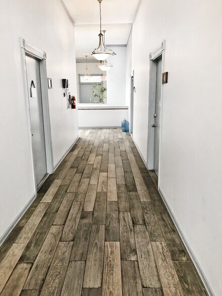 More Photos Of 119-131 Broadway, Santa Monica Office For Lease