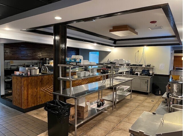 More Photos Of 1625 Woodruff Rd, Greenville Restaurant For Sale