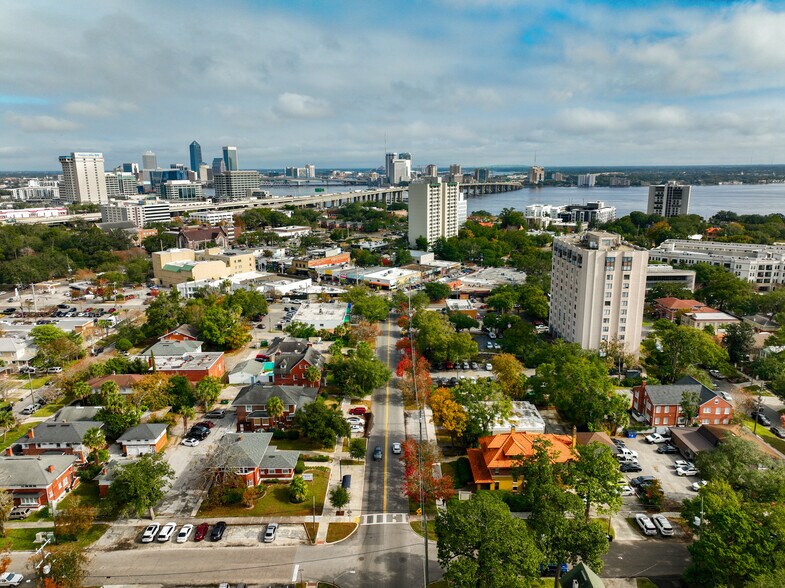 More Photos Of 2054 Park St, Jacksonville Medical For Lease
