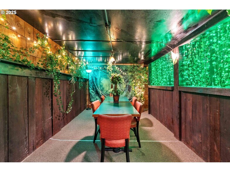 More Photos Of 2043 Sherman Ave, North Bend Bar For Sale