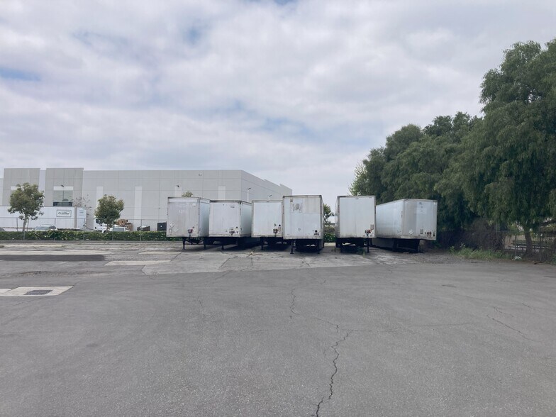 More Photos Of 17721 E Railroad St, City of Industry Warehouse For Lease