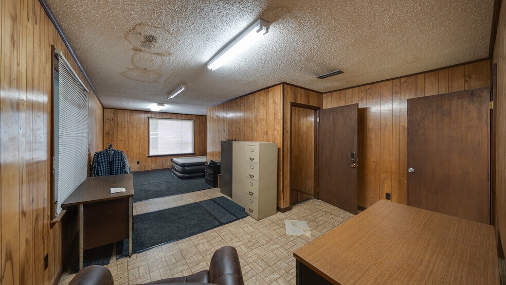 More Photos Of 2476 GA-76 Hwy, Adel Warehouse For Sale