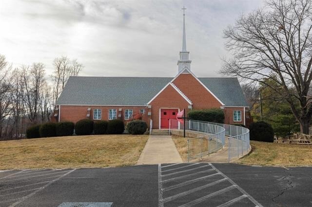 More Photos Of 551 Lee Jackson Hwy, Staunton Religious Facility For Sale