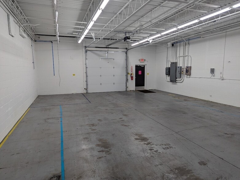 More Photos Of 5724 Webster St, Dayton Manufacturing For Lease