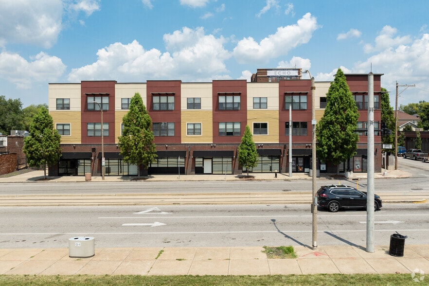 More Photos Of 5901 Delmar Blvd, Saint Louis Apartments For Lease