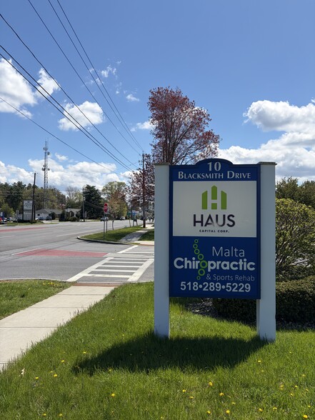 More Photos Of 10 Blacksmith Dr, Mechanicville Office For Lease