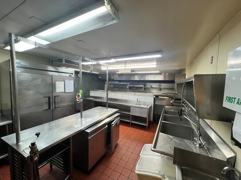 More Photos Of 1121-1139 4th St, San Rafael Storefront Retail Office For Lease