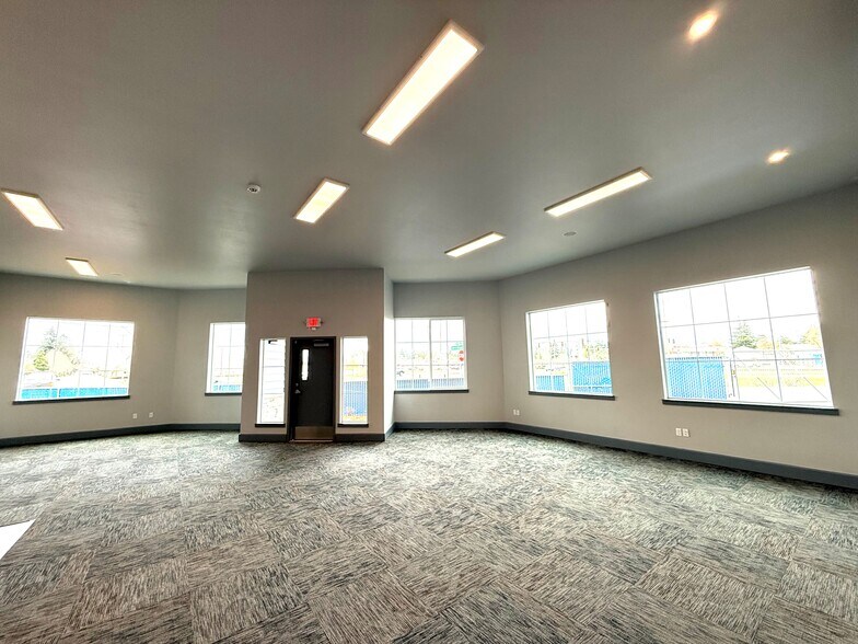 More Photos Of 5010 SE Witch Hazel Rd, Hillsboro Industrial For Lease