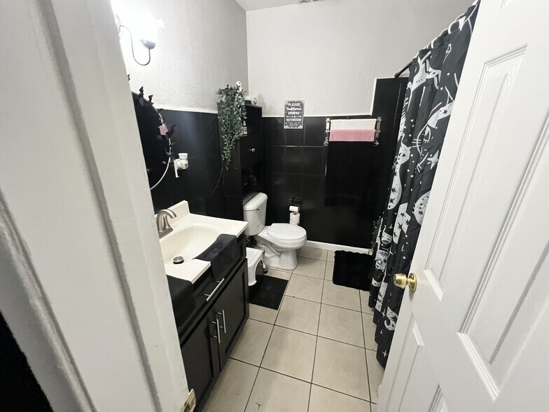 More Photos Of 10791 Palma Vista Ave, Garden Grove Apartments For Sale