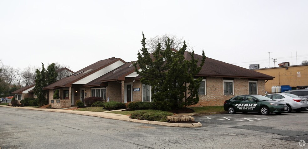 More Photos Of 49-59 Kensington Pky, Abingdon Office For Lease