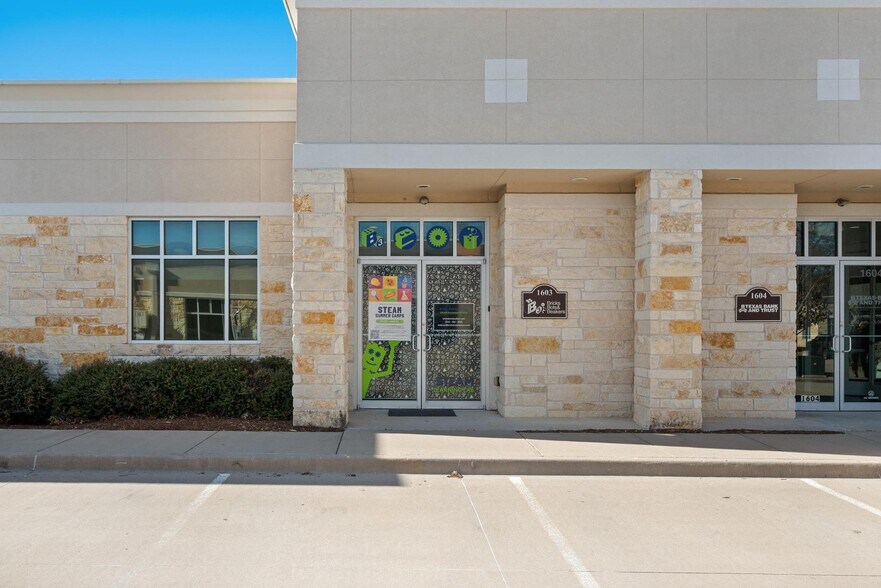 Primary Photo Of 3900 Sount Stonebridge Dr, McKinney Office For Lease