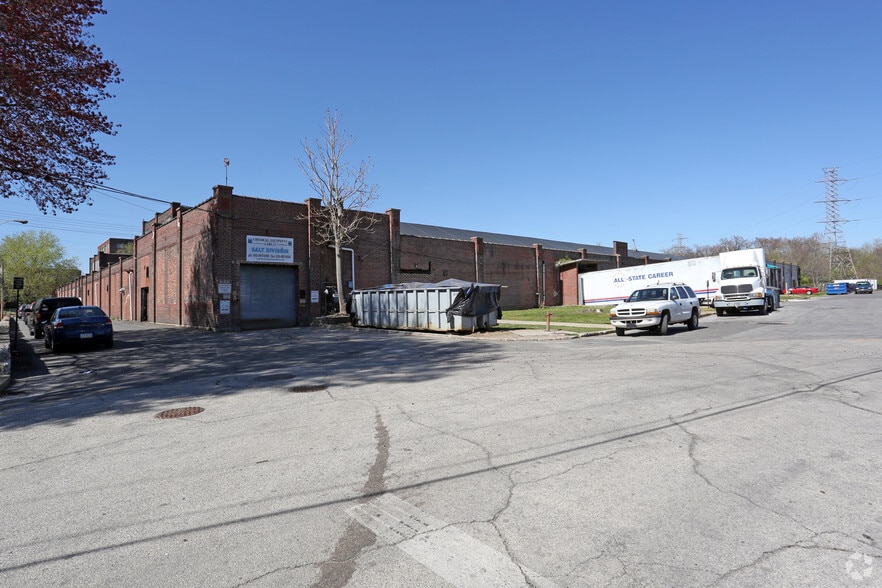 More Photos Of 60 Walnut St, Marcus Hook Manufacturing For Sale