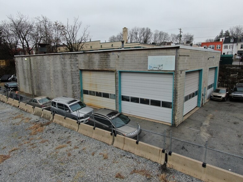 More Photos Of 175 Hazel St, Lancaster Auto Salvage Facility For Sale