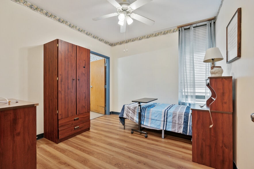 More Photos Of 123 Hamilton Ave, Turtle Creek Healthcare For Sale