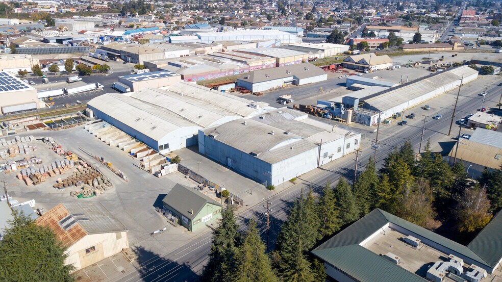More Photos Of 480 W Beach St, Watsonville Warehouse For Lease