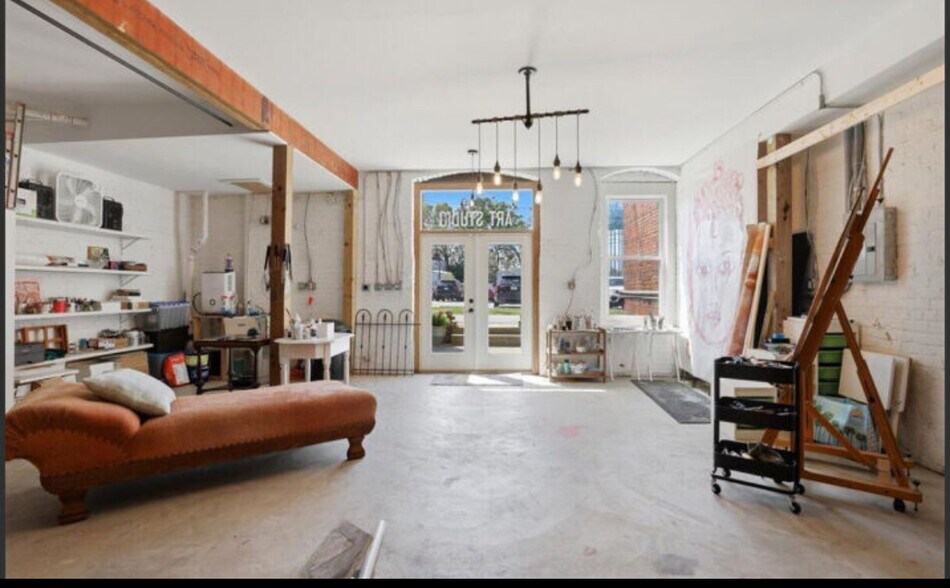 More Photos Of 127-129 Barnes St W, Wilson Storefront Retail Residential For Sale