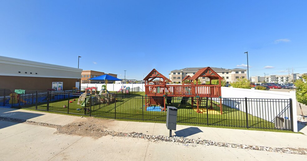 More Photos Of 3239 47th St S, Fargo General Retail For Sale