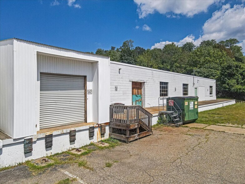 More Photos Of 201 Alpha Rd, Wind Gap Warehouse For Sale