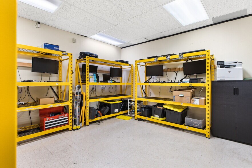 More Photos Of 1101 S Capital Of Texas Hwy, West Lake Hills Office For Lease