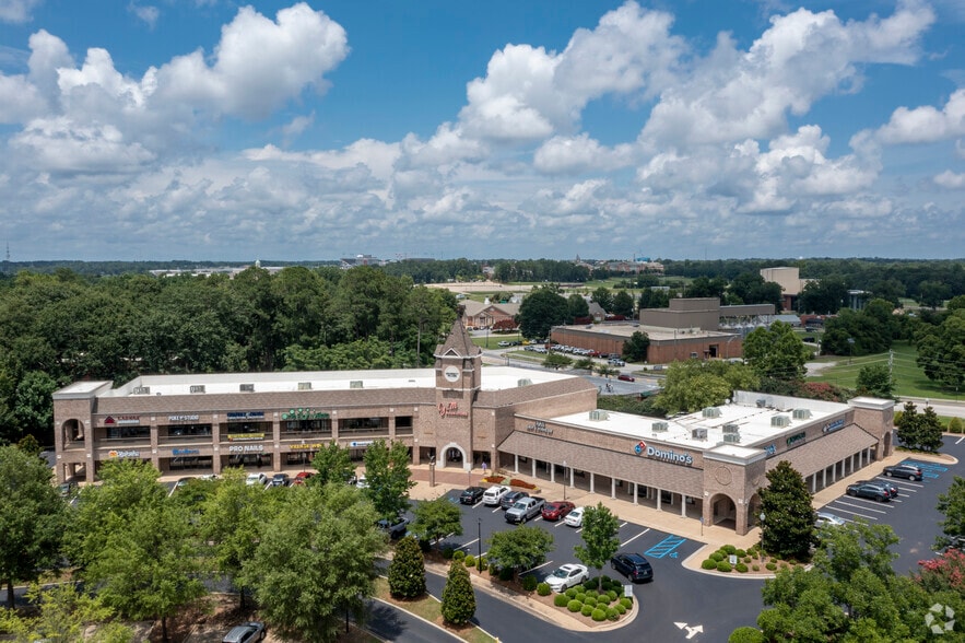 More Photos Of 1100 S College St, Auburn Unknown For Lease