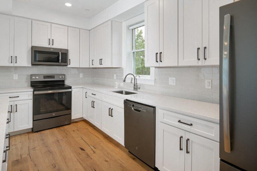 More Photos Of 24 Magazine St, Cambridge Apartments For Sale
