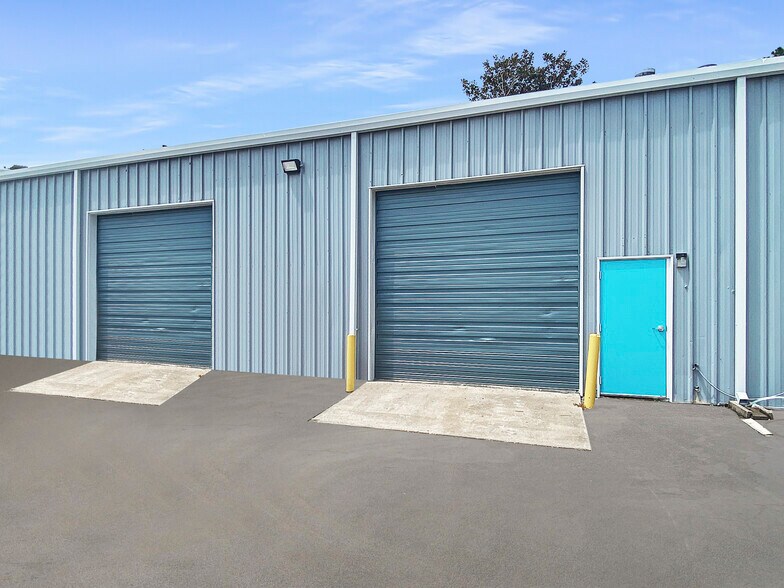 More Photos Of 3609 River Rd, Johns Island Flex For Lease