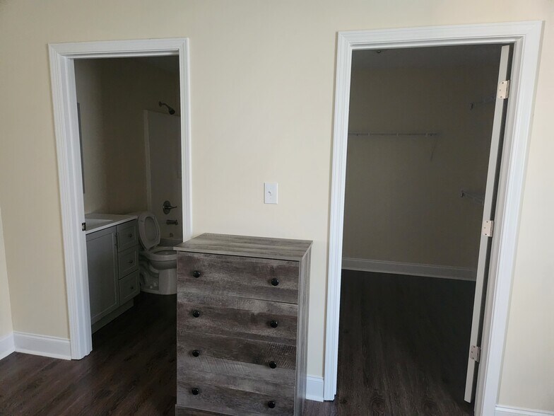 More Photos Of 106 Ronald Pride Blvd, Fort Valley Specialty For Sale