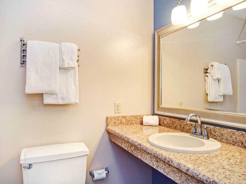 More Photos Of 3220 S Fiske Blvd, Rockledge Hotel For Sale