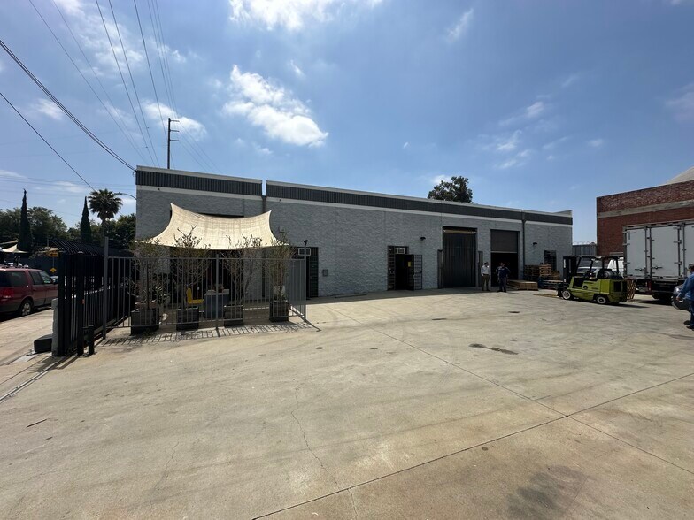 Primary Photo Of 400 Cypress Ave, Los Angeles Warehouse For Lease