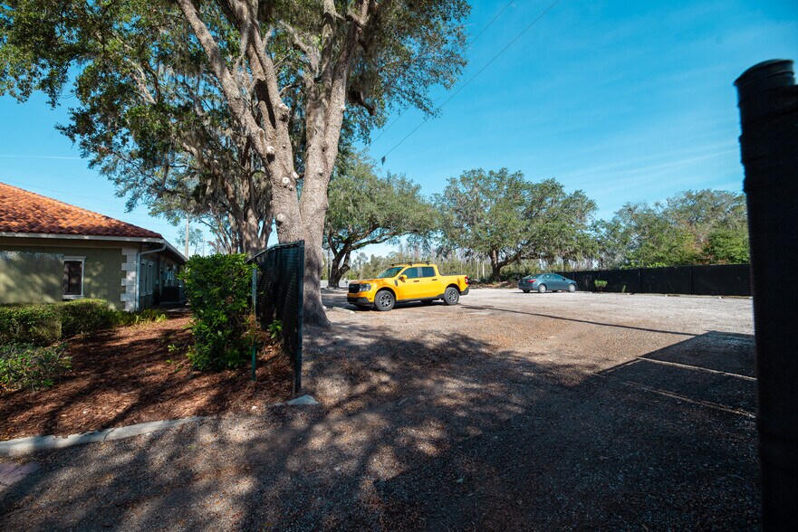 More Photos Of 2436-2438 Brunello Trace, Lutz Office For Lease