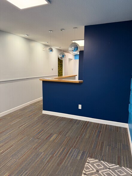 More Photos Of 38 Westwoods Dr, Liberty Office For Lease