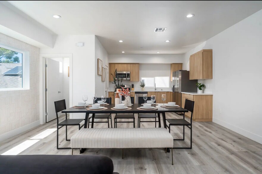 More Photos Of 216 N Coronado St, Los Angeles Multifamily For Sale