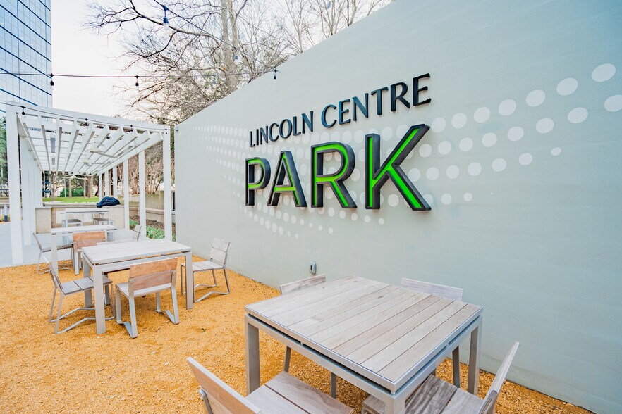 More Photos Of 5400 Lyndon B Johnson Fwy, Dallas Unknown For Lease