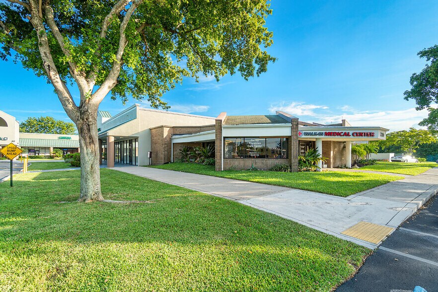 More Photos Of 2280 W Atlantic Ave, Delray Beach Medical For Sale