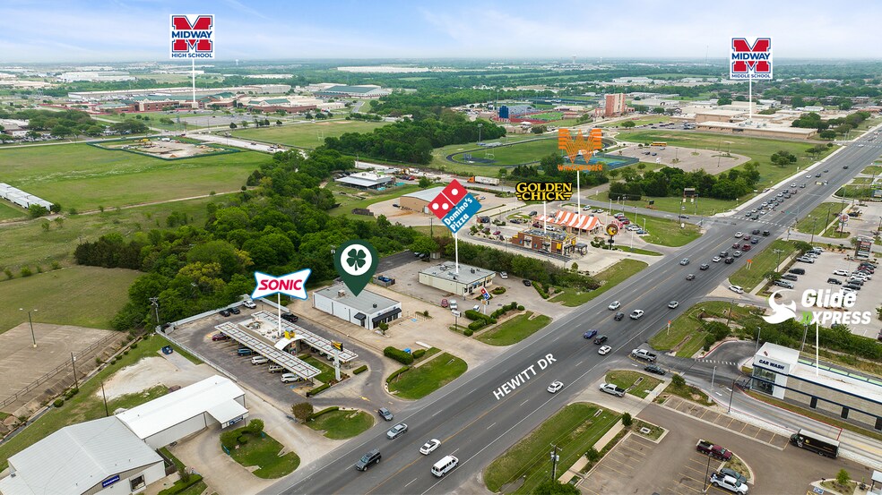 More Photos Of 1516 N Hewitt Dr, Woodway Freestanding For Lease