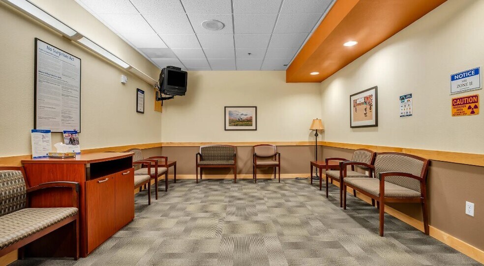 More Photos Of 693 Ray J. Glatt Cir, Woodburn Medical For Lease