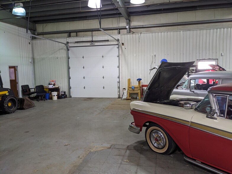 More Photos Of 5 Granite Rd, Acton Warehouse For Lease