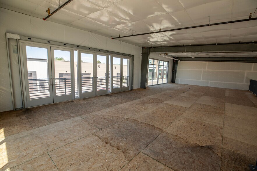 More Photos Of 13853 E Briarwood Ave, Centennial Light Distribution For Sale