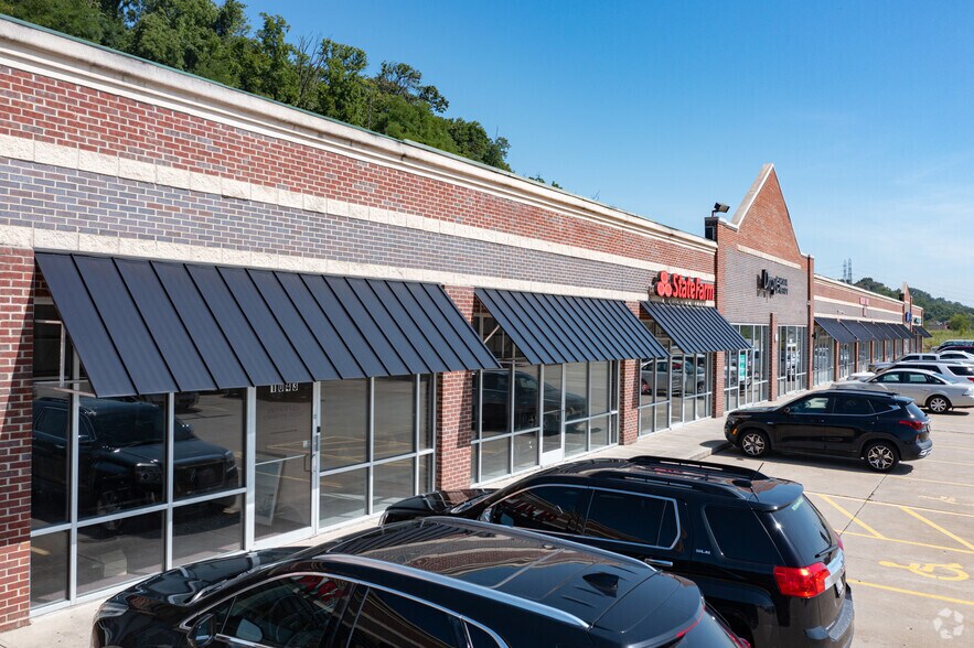 More Photos Of 1015-1103 W Eads Pky, Lawrenceburg Unknown For Lease