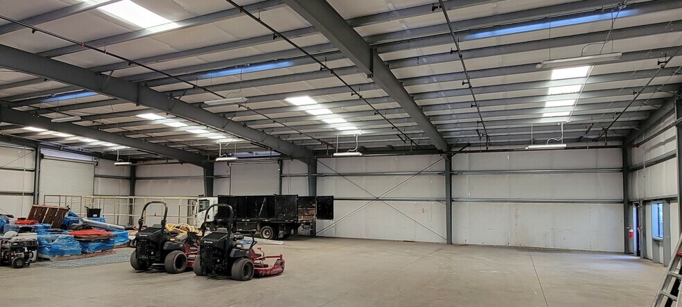 More Photos Of 3195 Enterprise Ct, Loomis Warehouse For Lease