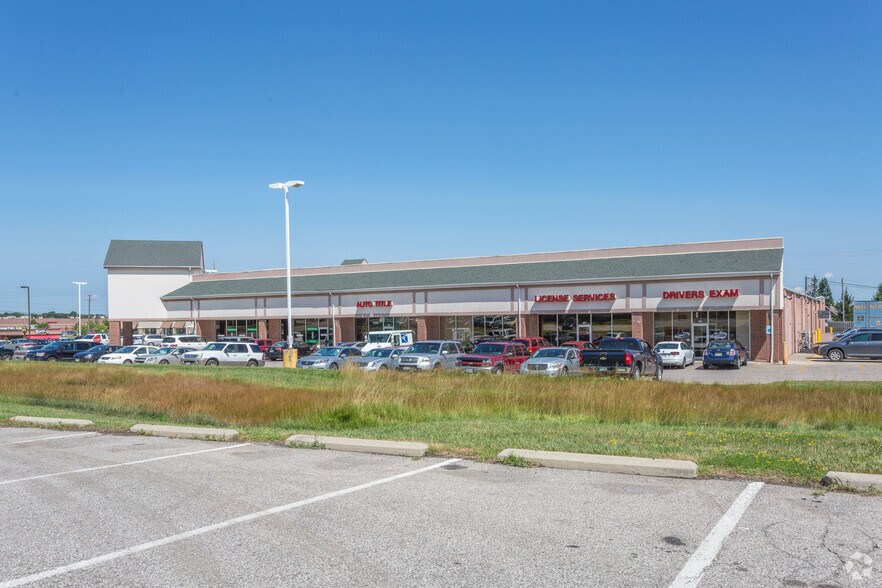 More Photos Of 972-998 N Court St, Medina Freestanding For Lease