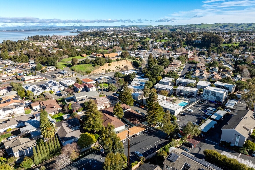 More Photos Of 900 Alvarez Ave, Pinole Apartments For Sale