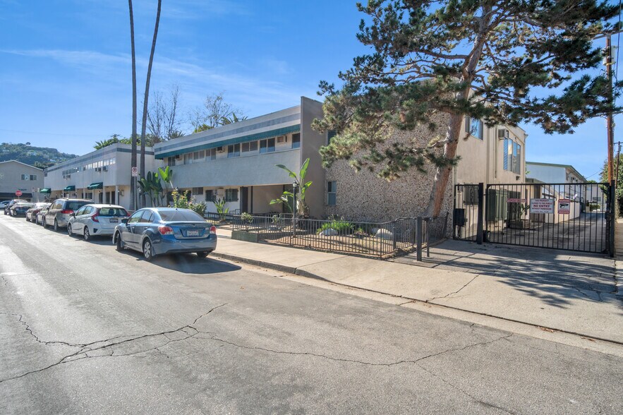 More Photos Of 4215 Vineland Ave, Studio City Apartments For Sale
